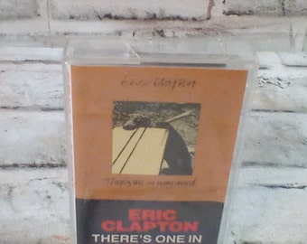 Cinta de casete de Eric Clapton, "There's One in Every Crowd", Polygram Records, década de 1990, original de 1975, excelente estado.