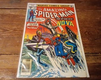 Il fantastico fumetto di Spiderman dell'età del bronzo n. 171, agosto 1977, in ottime condizioni.