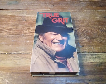 true grit VHS tape starring John Wayne originally 1969 tape from 1992 paramount pictures excellent condition