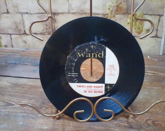 The Isley brothers 45 record twist and shout/Spanish twist #124 wand records 1962 vg condition