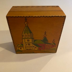 Wooden Handpainted Trinket Box 4 x 4 Made in Russia