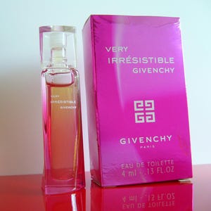 Sammlerparfüm Miniatur Givenchy Very Irresistible 4ml Eau de Toilette Mini-Flasche Splsh