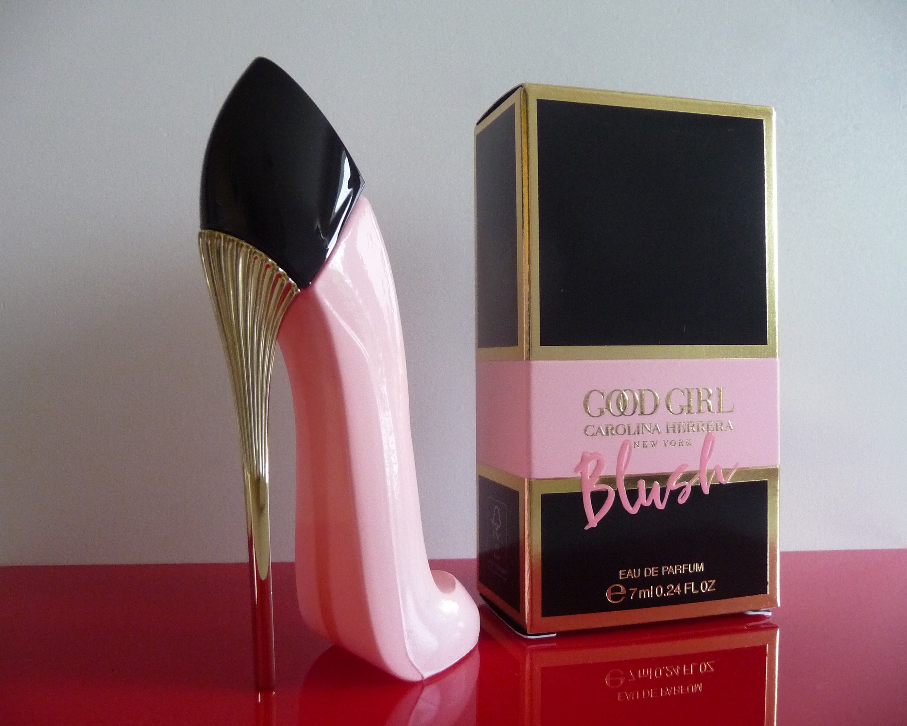 Carolina Herrera Mini Very Good Girl Eau de Parfum Shoe, Size: 0.24 oz