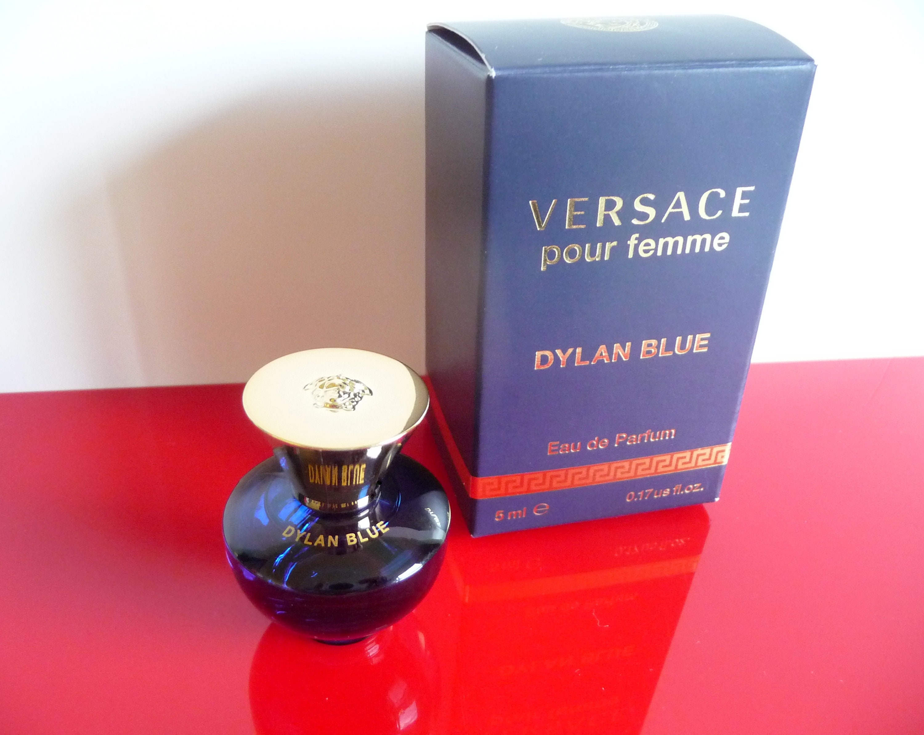 Versace pour femme dylan red sale