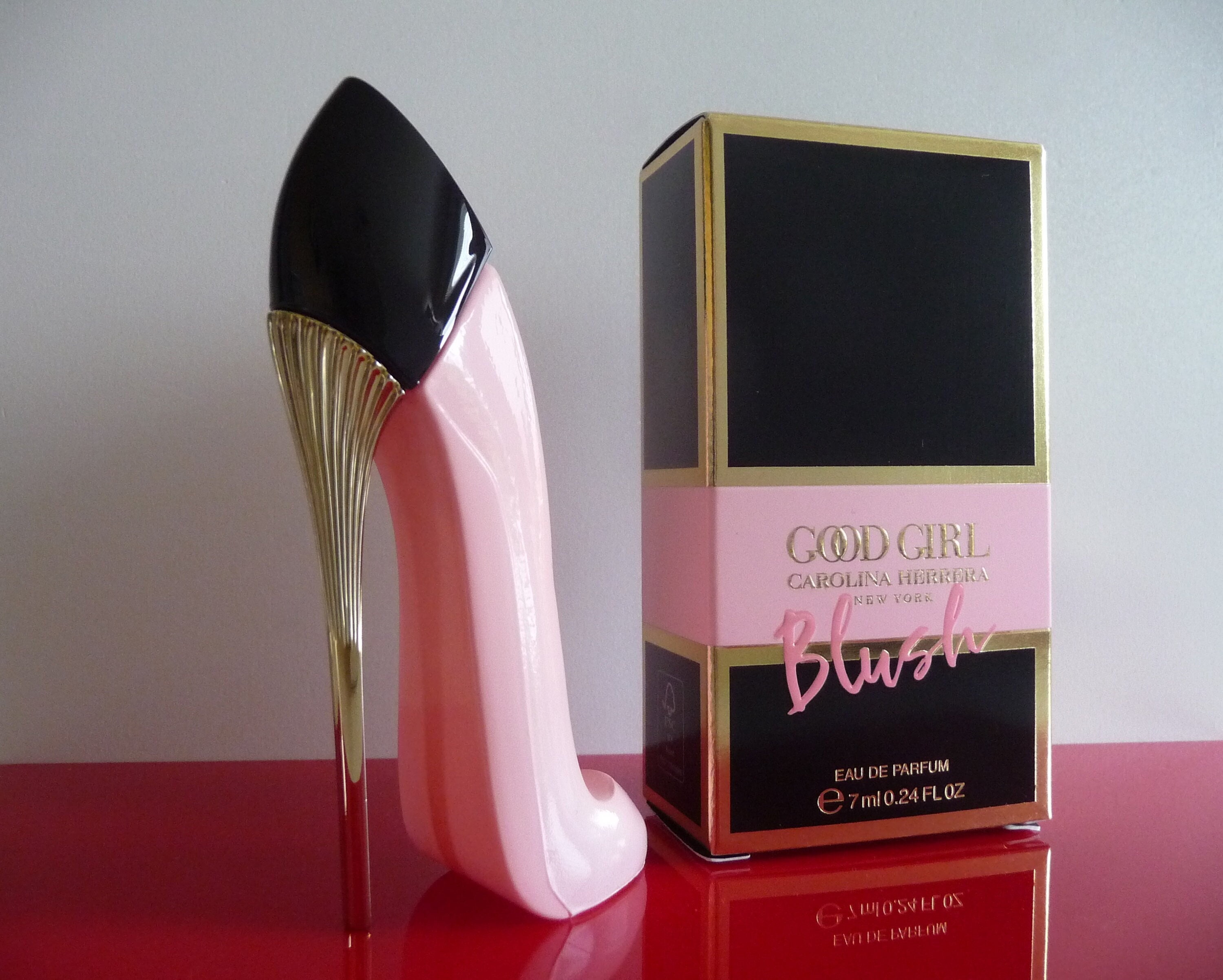 Good Girl Blush by Carolina Herrera Eau De Parfum 0.34oz Rollerball New  With Box