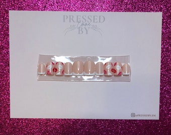 Uñas postizas con beso de San Valentín