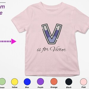 Regalo personalizado de camisa para niños pequeños para cumpleañera Personalice sus iniciales V en el regalo de camisa para cumpleaños de niños pequeños y regalo de camisa de Navidad para niños