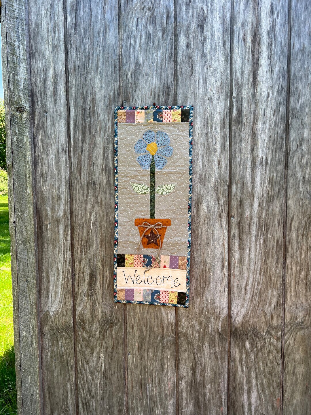 Cardinal Gathering Quilted Door Banner NCU0NNT2468