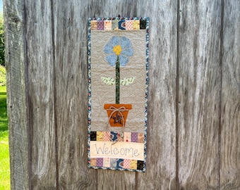 Bloom quilted door banner