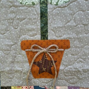 Cardinal Path Quilted Door Banner NCU0NNT2473
