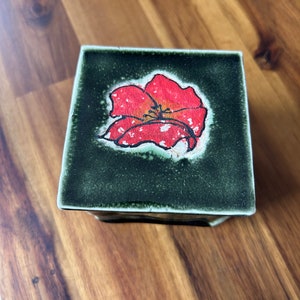 Handmade Ceramic Poppy Flower Small Lid Box
