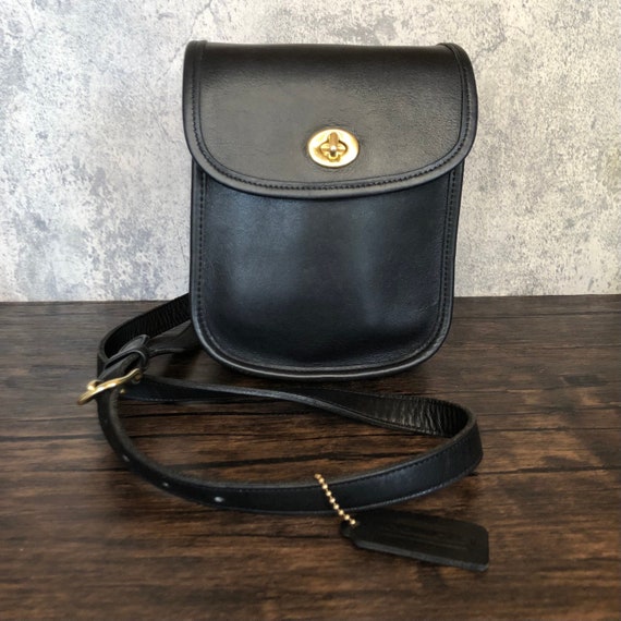 Gorgeous Vintage Authentic Coach 9978 Black Genuine Cowhide Leather Small Sidepack Rectangular Crossbody Purse Bag Raw Suede Interior 1996 Etsy Australia