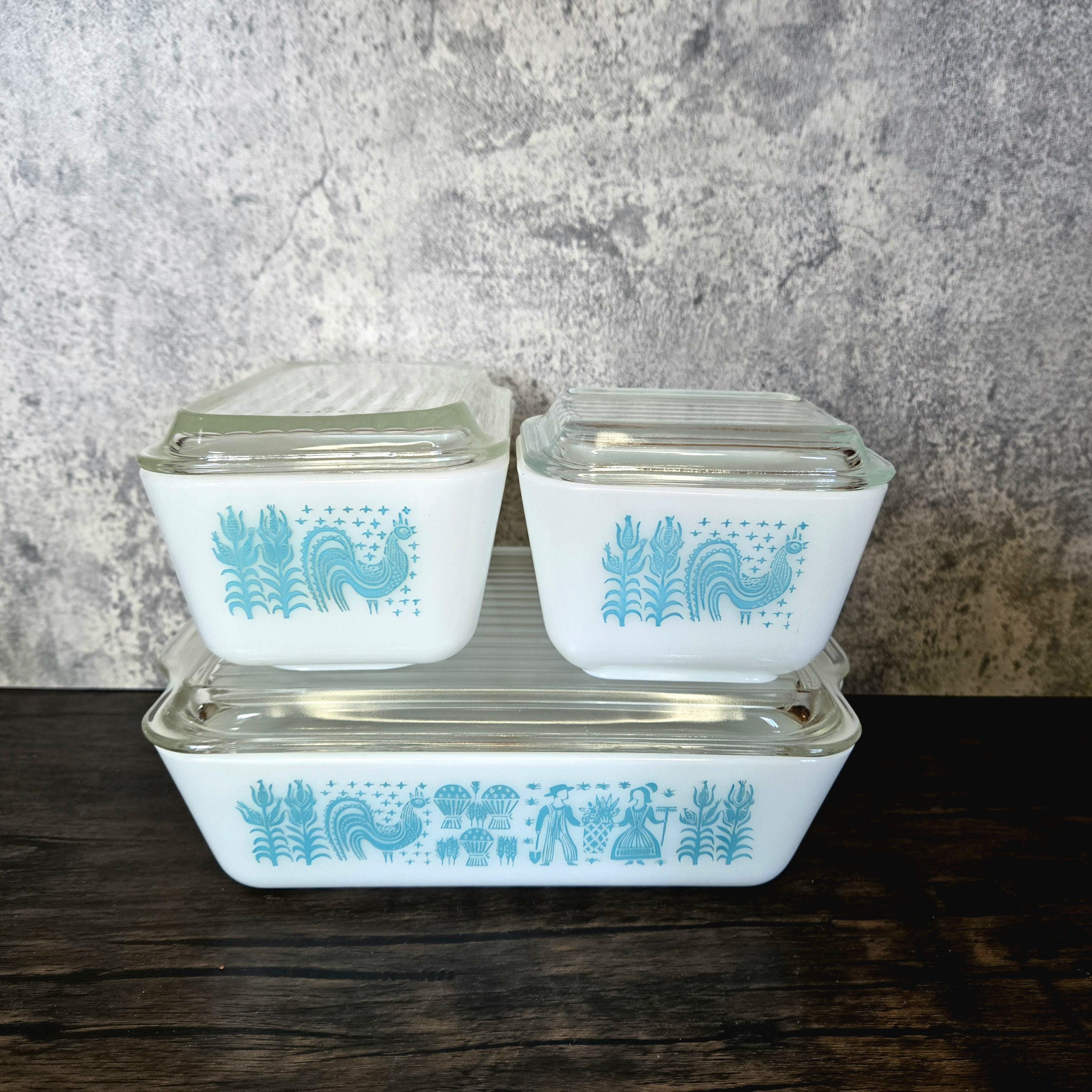 Vintage Pyrex Amish Butterprint Refrigerator Boxes with Glass Lids - Set of 3
