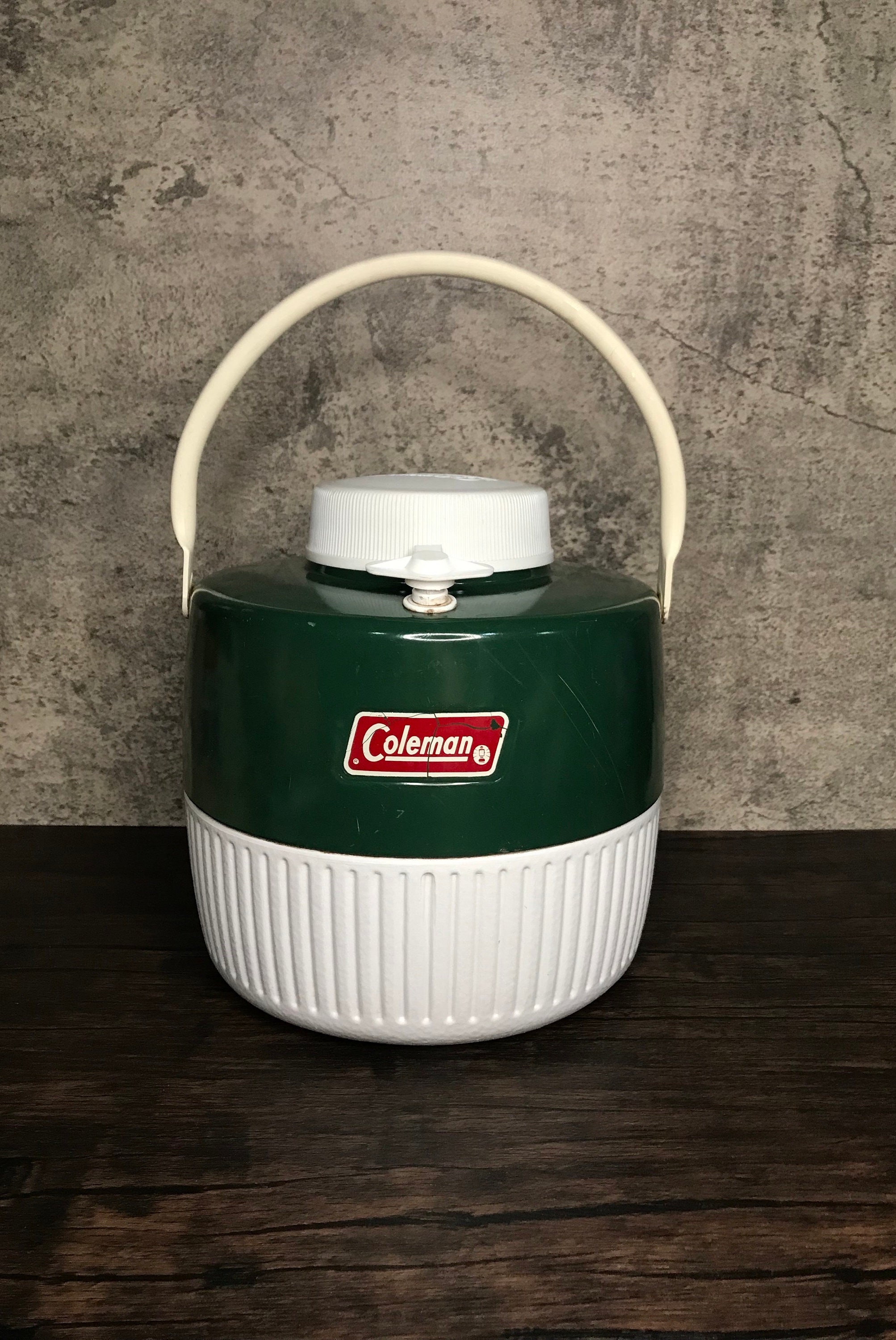 Vintage Coleman 2 Gallon Insulated Water Cooler With Spigot, Water Jug,  Sporting Event, Camping -  Sweden