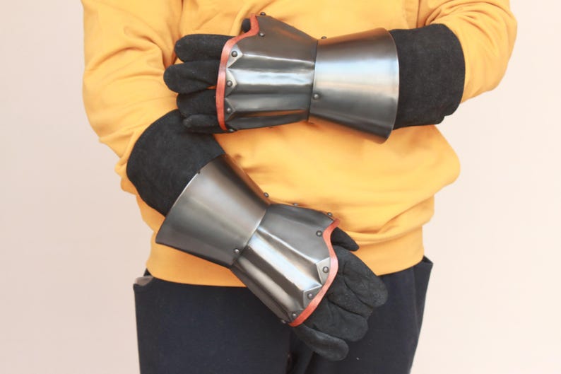 HANDMADE Blackened Steel Gothic Gauntlets Hand Protection Armor - Etsy