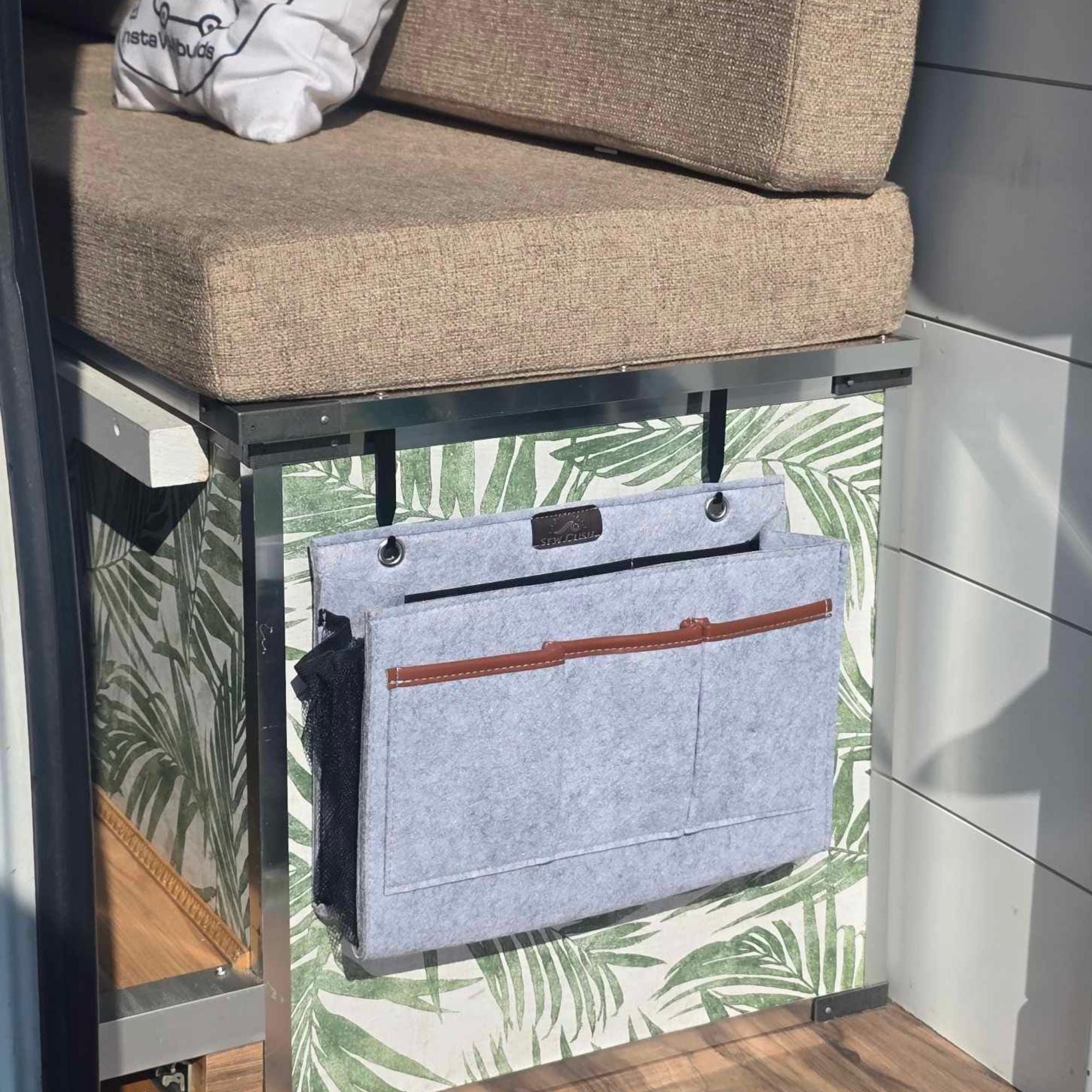 Platzsparender Organizer für Schuhe und Campingausrüstung