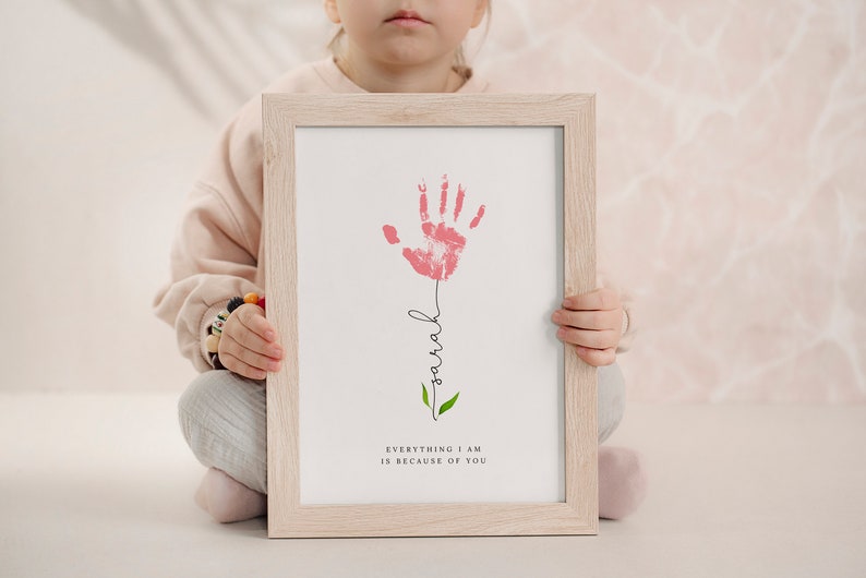 Impression d'empreintes de main pour la fête des mères, cadeau personnalisé pour maman, bricolage pour l'anniversaire d'une maman, cadeau artisanal pour nounou, impression de main souvenir de bébé, cadeau enfant pour maman image 3