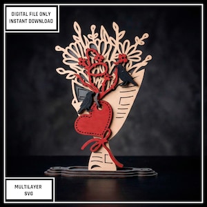 Layered Raven Bouquet SVG | Gotisk kråkblomma laserskuren fil | Dark Academia-dekor med hjärttagg | Glowforge xTool Ready | Kråkor-bukett