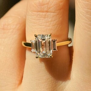 Emerald Cut Lab Grown Diamond Engagement Ring,14K Solid Gold Wedding Band,Solitaire Anniversary Ring,Ethical Handmade Bridal Jewelry