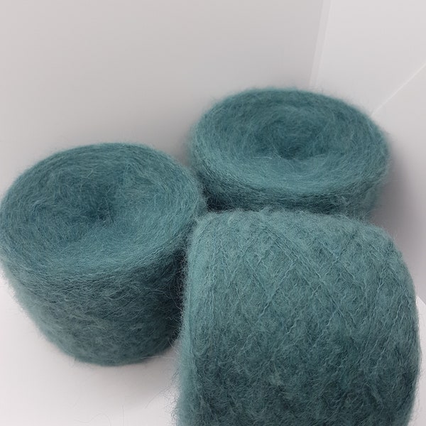 100 g de laine à tricoter italienne douce kid mohair couleur vert forêt foncé en gâteau ou en cornet N.04