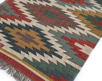 Ręcznie tkany wełniany dywanik kilimowy z juty: geometryczny dywan kilimowy w stylu Boho z płaskim splotem, indyjski dywan Dhurrie, dywan Navajo, dywanik w niestandardowym rozmiarze, dywanik do sypialni.