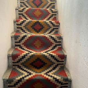 2x6,5 Meter Kelim Treppenläufer - Handgewebt Vintage Stil Azteken-Motiv | Mehrfarbiger Flur Kelim Läufer, Läufer aus Wolle & Jute | Individueller Treppen Teppich