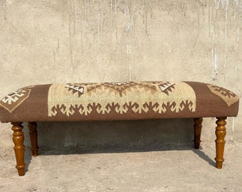 Wollen jute kelimbank | Bruine tribal gestoffeerde bank | Handgemaakte boho-entreebank | Rustieke kelim poef | Vintage gedecoreerde bank