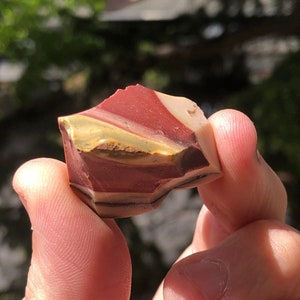 RARE raw MOKAITE JASPE stone, Mookaite, Gemstone, 31g, 24mm 35mm 27mm, mokaite stone image 1