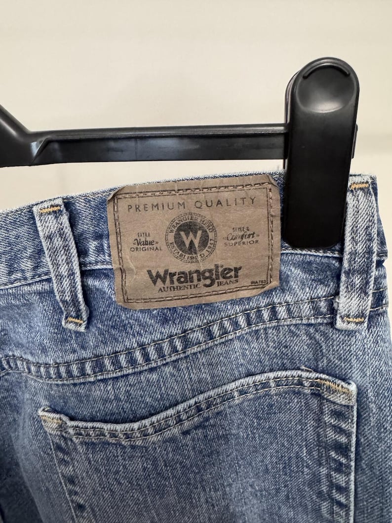 Men's Wrangler Jeans W38 L32 image 4