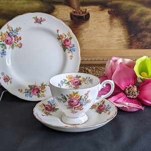 Toskanisches Fine English Bone China Tee Trio