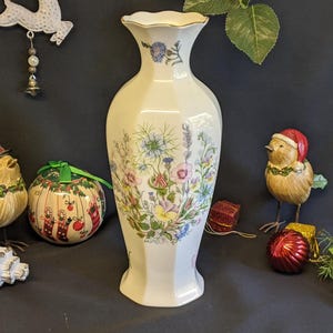 Aynsley Fine Bone China Wild Tudor Vase