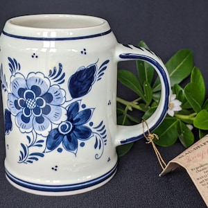 Royal Goedewaagen 'Blue Delft' Handwork Mug 1676