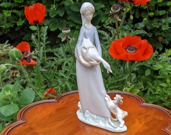 Lladro Girl With Geese And Dog Porcelain Figurine