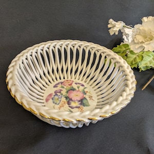 Round Open Weave Bowl by Apulum Lueru Manual