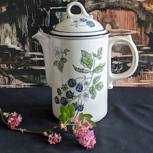 Wedgwood Bramble Oven to Table Coffee Pot