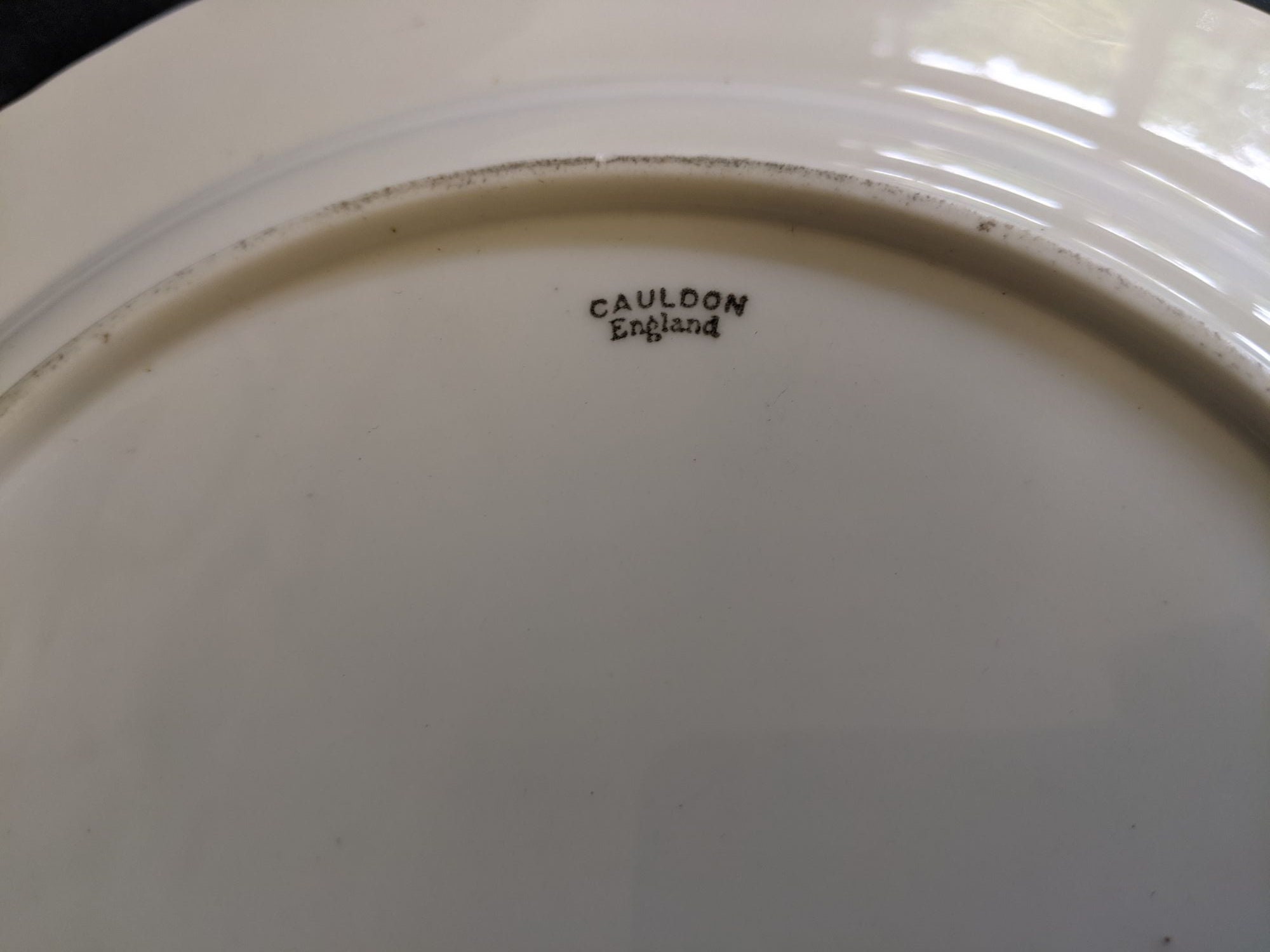 Vintage Cauldon Gold Gilt Scrolled Border Dinner Plates. 9.7/8