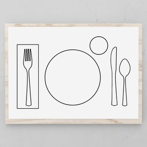 Könnte beinhalten: Minimalistische Illustration eines Gedecks. Das Kunstwerk zeigt eine Gabel in einem rechteckigen Rahmen, einen großen Teller, einen kleinen Kreis, ein Messer und einen Löffel. Alle Elemente sind in schwarzen Linien auf weißem Hintergrund dargestellt, umrahmt von hellem Holz.