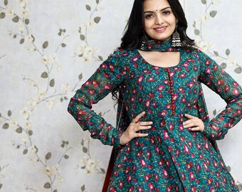 Blood lily  gorgeous floral suit Dress. beautifully designed for party wear.indian kurti set