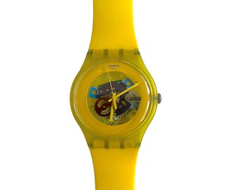 Swatch New Gent YELLOW LACQUERED SUOJ100 - new battery installed - preowned running condition - 41mm