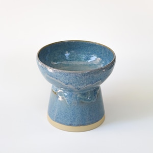 Raised Pet Bowl – Handmade Stoneware Ceramic Raised Feeder - Medium Size Elevated