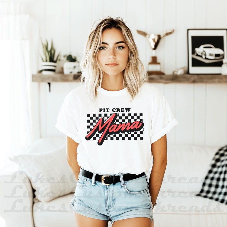 Retro pitcrew shirts, race verjaardag shirts, vintage race tshirt, matching two fast race shirt, custom jaren 60 tshirt, rode auto shirts, F1 tee afbeelding 1