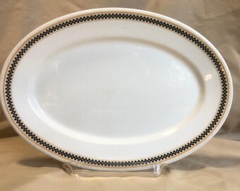 Plato ovalado de porcelana Syracuse con diseño Dinkler - 1949