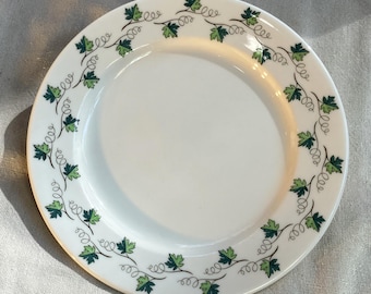 Plato vintage de porcelana Syracuse de 9 pulgadas con diseño Concord, 1950