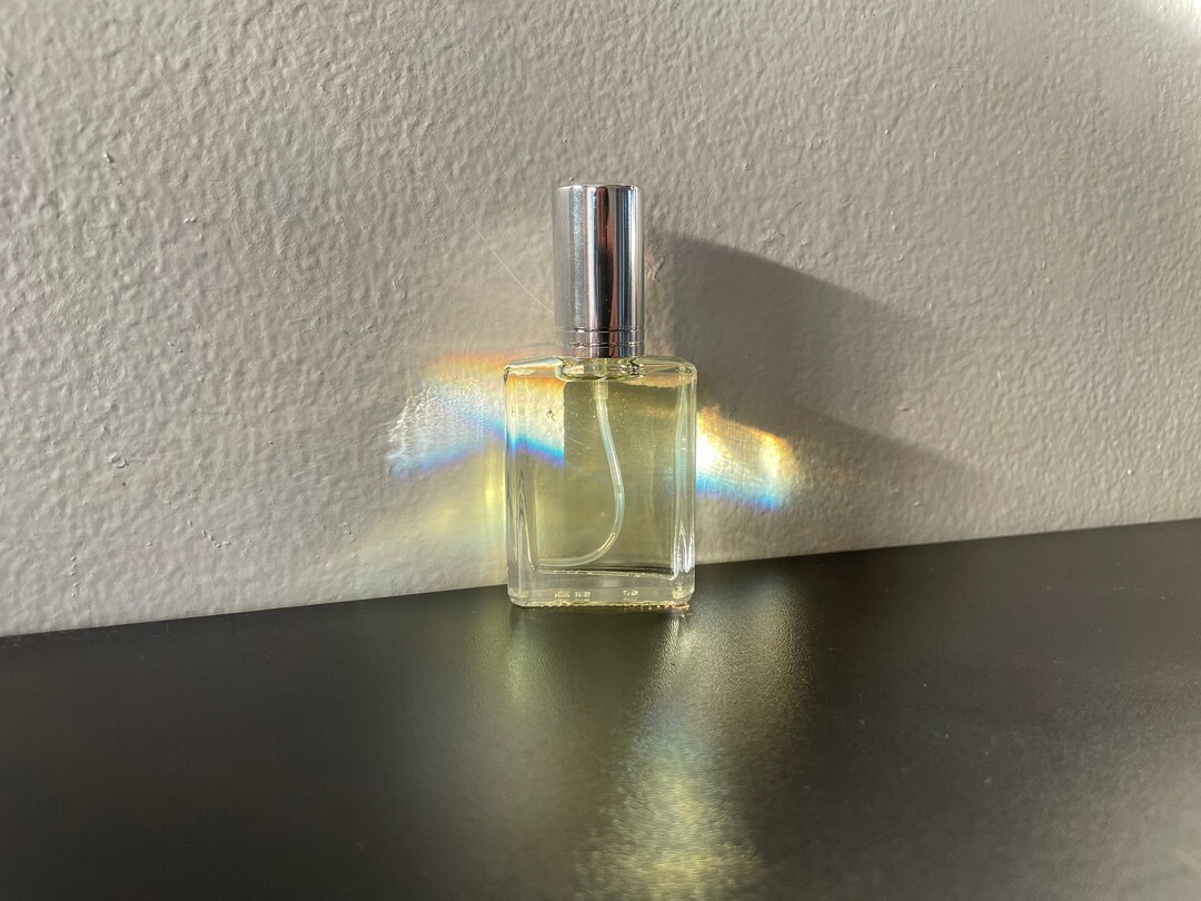 Cinnamon Rolls Perfume, Cinnamon Perfume, Fall Perfumes, Spicy Perfumes