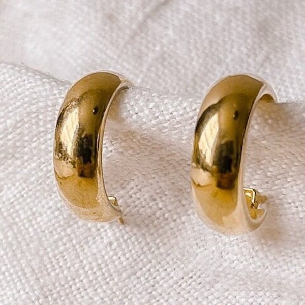 Monet Vintage Petite Gold Hoop Earrings