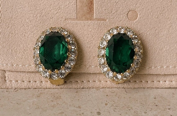 Attwood and Sawyer Classic Emerald-green crystal … - image 1