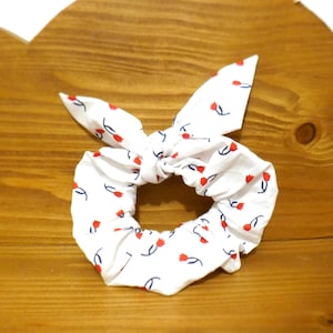 Scrunchie with red tulip bow