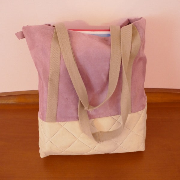 Sac fourre-tout en similicuir pour femme.