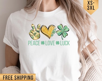 St. Patrick's Day Shirt. Saint Patty's Day T-shirt. Lucky Irish Four Leaf Clover/ Shamrock Tee. St Paddys Day Shirt outfit / Gifts.