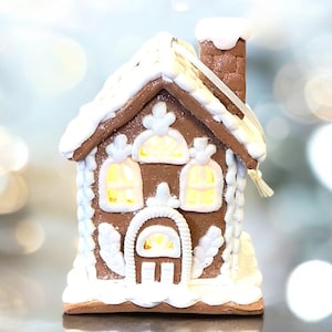 Cynkeyee Gingerbread House Christmas Figurine – LED Lighted Resin Christmas Village Decor – Holiday Home Decoration & Gift - View #8